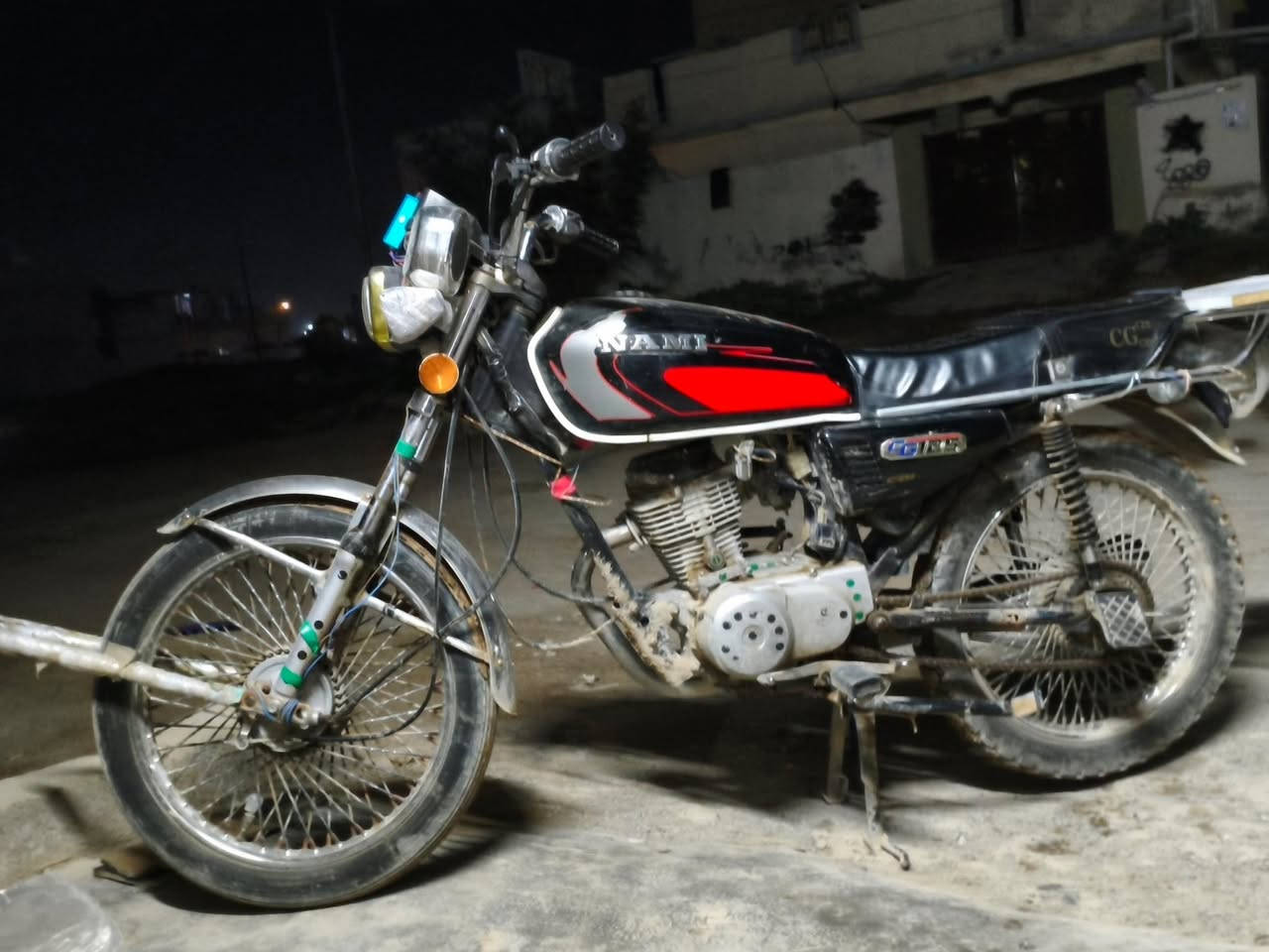 سلام عليكم تايكر للبيع موديل ٢٠اوراق كاملة سعر ٣٠٠ بيه مجال للشراي موقعي بعقوبة الرحمة للتواصل ‭٠٧٨٢ ٥٧١ ٤١٠٠‬ او انستا موجود أؤر
