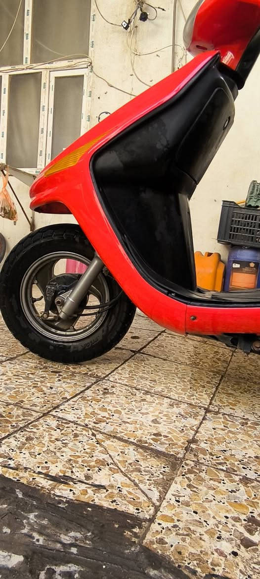 السلام عليكم للبيع دراجه فراشه ماعيزه كلشي دراجه نضيفه كلش السعر 475قفل المكان نجف شارع المطار الرقم ***********
