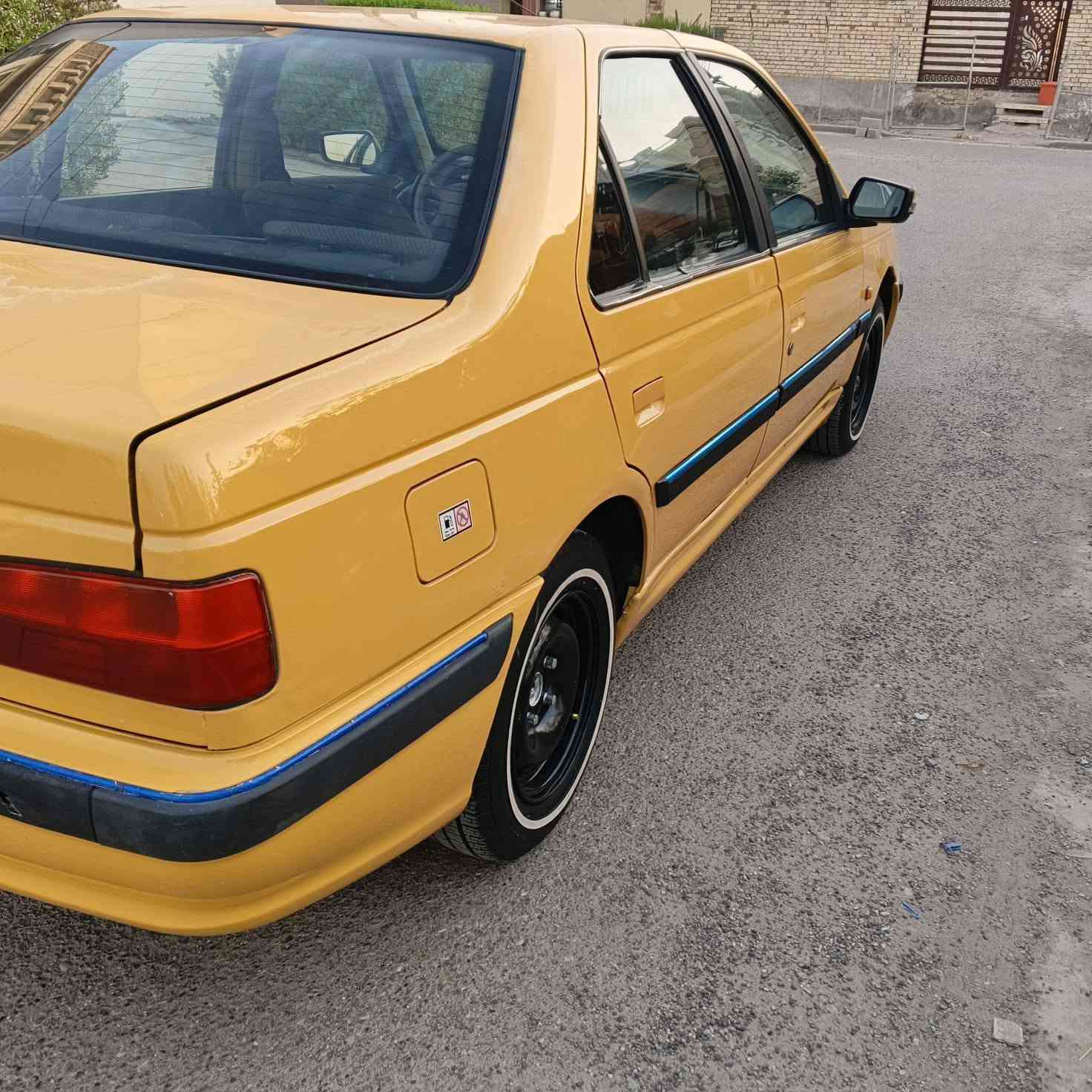 سلام عليكم بيجو بارص ٢٠١٥ كير مكينة جدد تبريد ثلج تخم تاير خط ابيض جديد صدر اميمي خلفي جديد السعر ٤٣ مكاني البياع ***********
