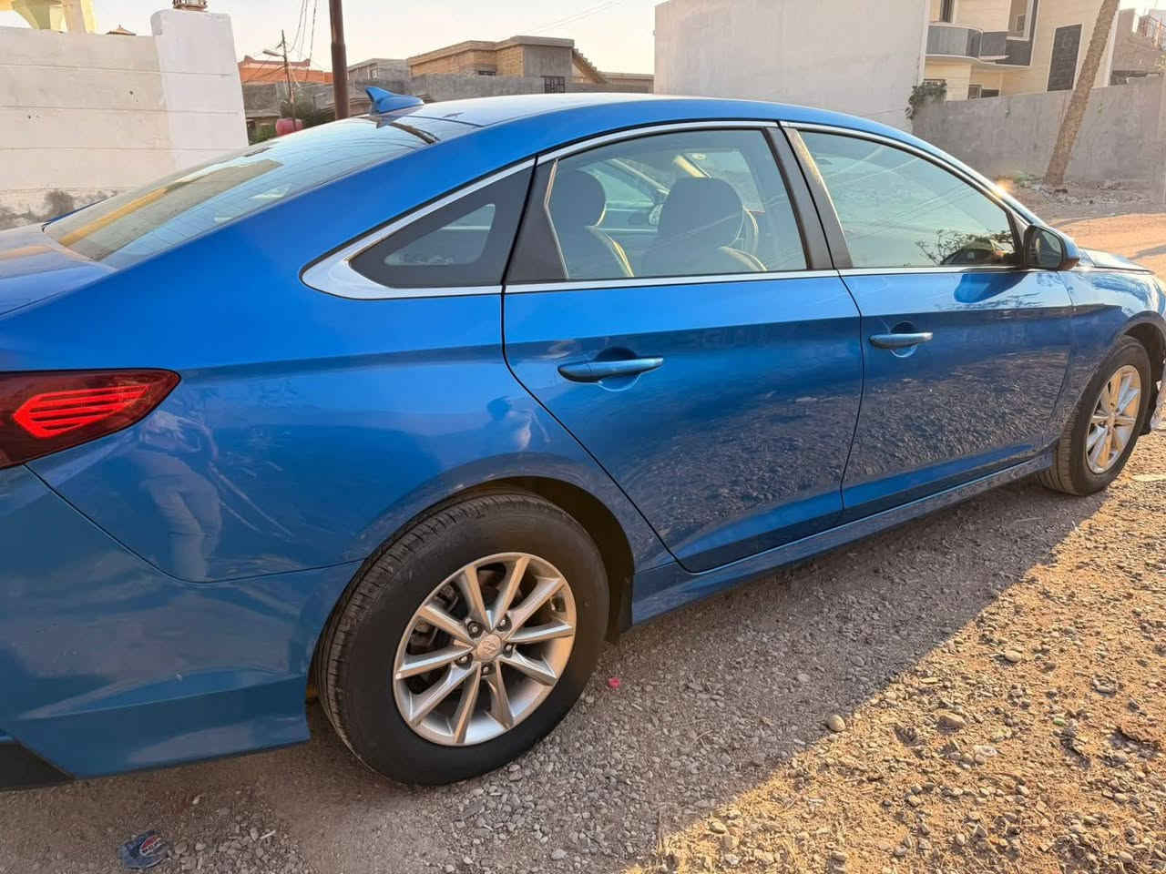 السلام عليكم 
سوناتا 19 وارد امريكي 
رقم اربيل دولي سنوية لحد 2030
حادث قطعة وربع بدون ايرباك 
(جاملغ خلفي جوه قبق لبانزين صبغ وربع لبنيد )فقط 
صور لحادث موجوده وسونار هم موجود كدامك بأسمي شخصيآ
كير محرك كفالة 
حدادية تخم تاير صدر  باتري مابيه ربع نقص مواصفات SE شاشه كاربلي بلادي انضمة قياده  رادارات 
العنوان ديالى / بلدروز 
السعر 142  وبيهة مجال 
للاتصال او واتساب /***********
