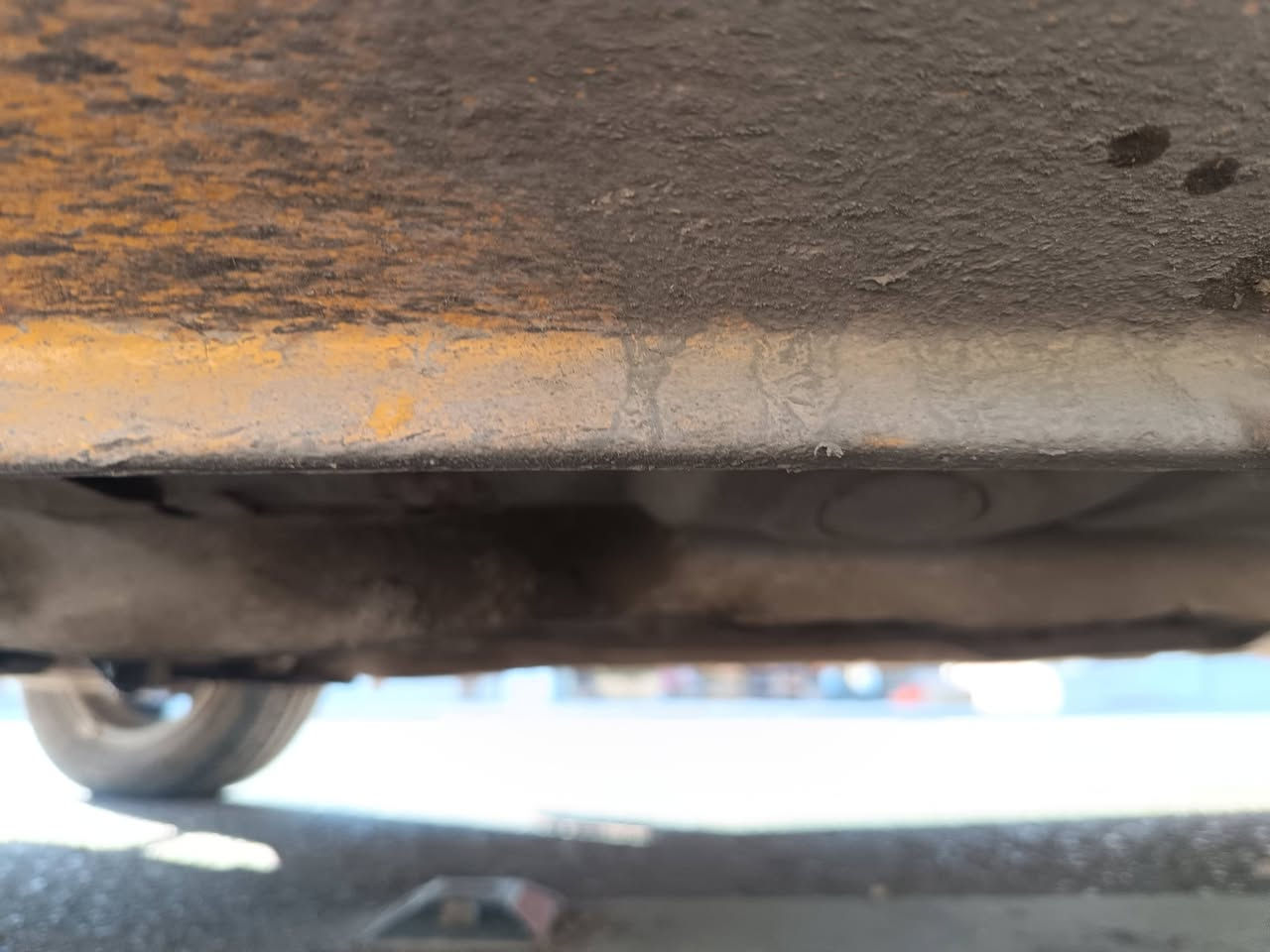 السلام عليكم سايبه موديل ١٢ مكفوله  السعر ٣٣ وبيه مجال العنوان بغداد الغزاليه ***********
