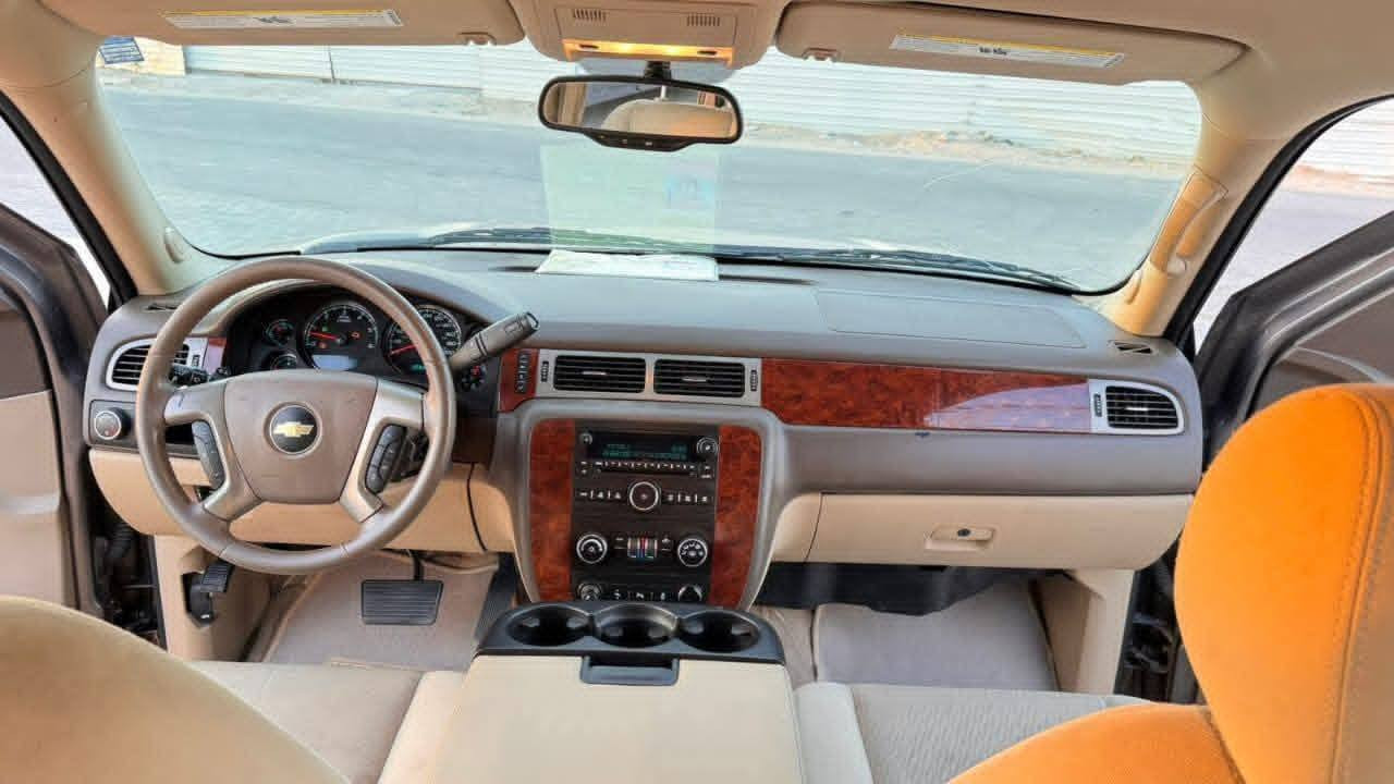 سلام عليكم شوفر للبيع 2013مكفوله كفاله عامه للعلم ادوات ادوات سياره جاهزه على اخر حبايه تخم تاير جديد رقم الهاتف ***********
