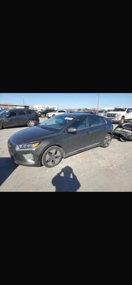 اللهم صل على محمد وال محمد
(السعر جدا مناسب)
 (((محتاج فلوس ومستعجل))) 
هونداي أيونك هايبرد
سنة الصنع : 2022 
اللون : رصاصي اسمنتي 
الرقم : دولي بأسمي تحويل ثاني يوم 
العداد : 85
اقتصاديه جداً تمشي بالتفويله 800 كيلو
حجم المحرك : 1600 (هايبرد)

المواصفات : ✨
بصمه عدد ١
بصمه ابواب وجنطه
دخول ذكي
اضاءه ذكيه بالابواب
تحديد مسار 
تحديد سرعة 
كشاف ضباب 
رادار امامي 
كامرة خلفية دوارة 
شاشة كار بلي + اندرويد اوتو 
هاند بريك بصمه
تحكمات ستيرن جهتين
مانع تزحلق
جام فول اوتو
3 انضمه قياده ( ايكو - سبورت - هايبرد)
شاشة car play+auto play
تبريد بيانو ( لمس)
اوتو هولد 
اطفاء ذاتي
حجر بيئة اصلي 
بطاريه ليثيوم
ستيرن حرف D
كير عادي واوتو 
قياده ذاتيه 
تدفئه تبريد 
كشنات خزن 
تدفئه كشنات 
السيارة حادثها  موجود بصوره غيره مبيه 
  

عدا الذكرتهم اتحمل فلوس السونار وسيارة تاخذها بلاش 

ترقيم وسنوية وهزة وفحص جديدات
السعر :خاص
المكان : بغداد ليحب يراسل مواجد 24ساعه


**إذا كنت صاحب هذا الإعلان وتريد حذفه لأي سبب، رجاءا أرسل رسالة إلى الدعم الفني**