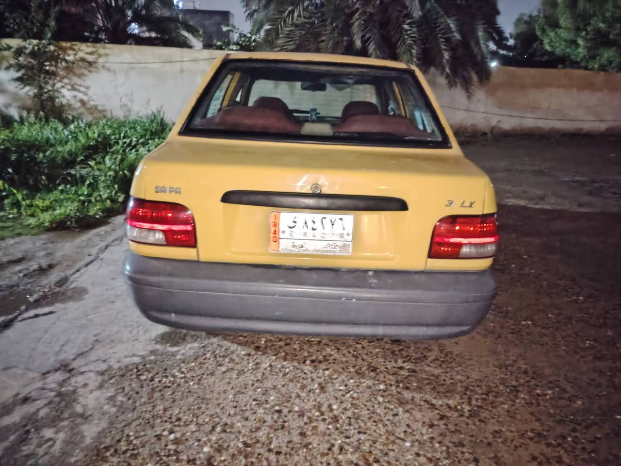 السلام عليكم سايبه للبيع موديل 12 ثانويه لل 27 رقم بغداد مصفره هيئه وغرامات سعر 19 وبيها مجال مكان بغداد حي العدل سياره حلوه ونظيفه وان شاء الله يجي خيره ويدلل***********
