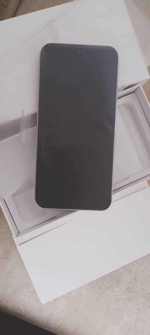 السلام عليكم
للبيع هونر 400 5G 512G 24G مستمعل بحالة الجديد
بعد بيه الضمان.
مكاني موصل / وتساب ***********
بدون مراوس 390 الف.
تحياتي
