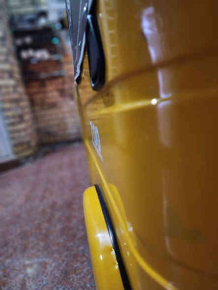 سلام عليكم شباب تكتك البيع شهر ال ٤  ٢٢ مرقم كفاله محرك الكشره خياسات معمره وبيه دحكه جوه البكلايت كلشي موضح بل صوره السعر خاص ***********
