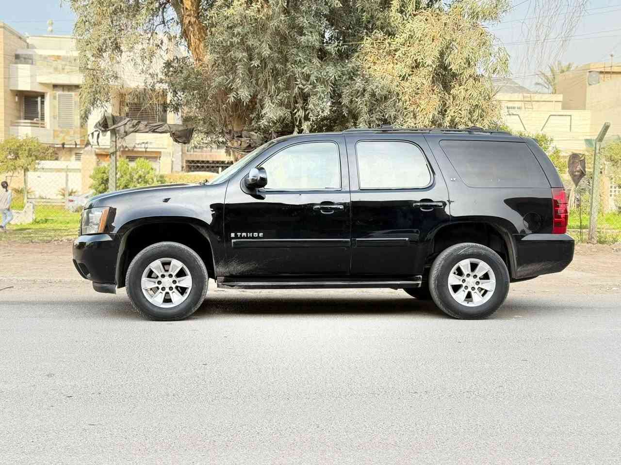 السلام عليكم للبيع تاهو وارد أمريكي
رقم سليمانيه تحويل ثاني يوم
الموديل 2008 بيه جاملغ وبنيد بدون دواخل صور السونار داخل المنشور    فول مواصفات سياره تخم تاير جديد كير ومكينه بل  جيس تبريد ثلج سياره نضيفه خير من الله بيه السعر 168 وبيها مجال 
العنوان بغداد
 ‏الاستفسار ***********
