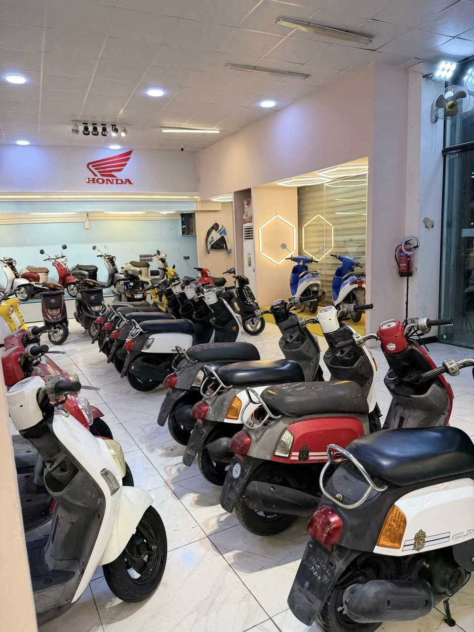 وصلت الوجبة الجديدة ✅  وكالة الحمداني  (نقدا +اقساط) 
، شمتاني بعد الحمداني للضمان عنوان  
، مع ضمان صيانة مجانية لمدة 4اشهر وضمانة أكيد لمدة ٥ سنوات ستندر بلاد   . 
العنوان كربلاء شارع الجاير السايدين الجديدات 
الاستفسار *********** مجمع ومعرض الحمداني
               كل هله بيكم ❤️.                 (لايك+متابعه )👍
