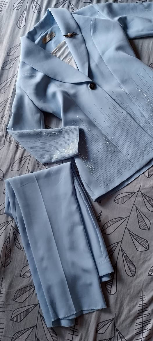 قاط رسمي كُلش فخم باللبس، يلبس وزن 70  ،  ماخذته بـ 50 واريدة ب40


**إذا كنت صاحب هذا الإعلان وتريد حذفه لأي سبب، رجاءا أرسل رسالة إلى الدعم الفني**