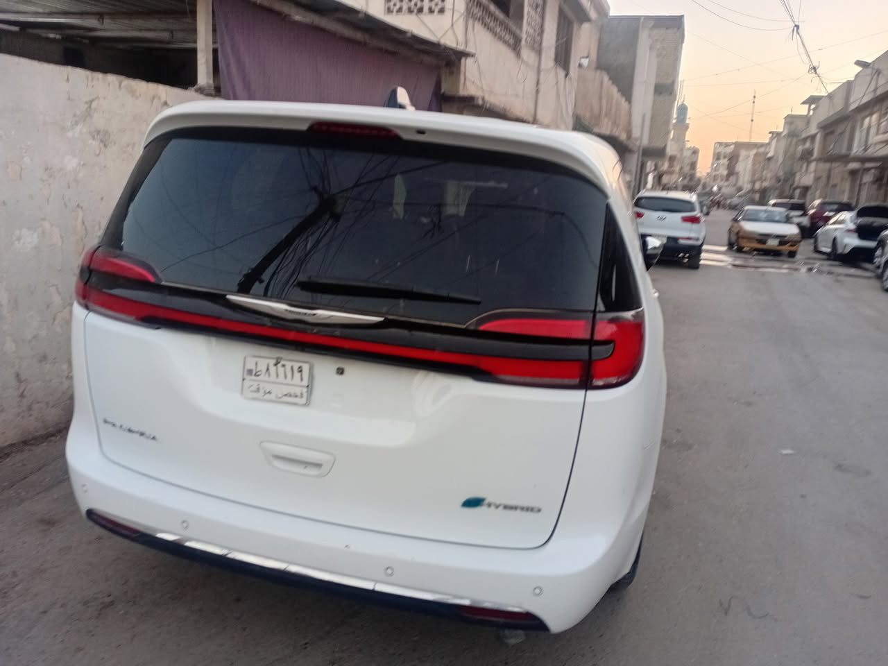 السلام عليكم       2023 لمتدد   هايبرد وبلك وبانزين 
حادثها فقط شبر من بنيد وراجع نفسه بدون ايرباك   بدون دواخل
تبريد 3 قطع
تبريد وتدفئه مقاعد وستيرن 
تدفئه مقاعد خلفيه 
بانوراما 
بصمه عدد 5
ابواب كهربائي 
حساسات خلفيه و اماميه 
نظام القياده الذاتيه
تحديد مسار 
رادار امامي وخلفي
اوتو بارك 
توقف ذاتي امامي و خلفي
تشغل عن بعد 
فتح الابواب و صندوق عن بعد 
فتح الصندوق بل الاشاره 
اطفاء المحرك اوتو 
ماسحات اوتو عند الامطار 
نظام الكار بلي واي فاي 
منافذ تايب سي كل سياره 
منافذ usb كل منافذ
نقطه عمياء 
فتح و غلق المقاعد الخلفيه كهربائي 
مقاعد كهربائيه 
نظام تخزين 
سايد بريك بصمه رقم الشاصي 2C4RC1S70PR540821
 
سياره مكانها بغداد الاعظميه

***********  ابو كرار
