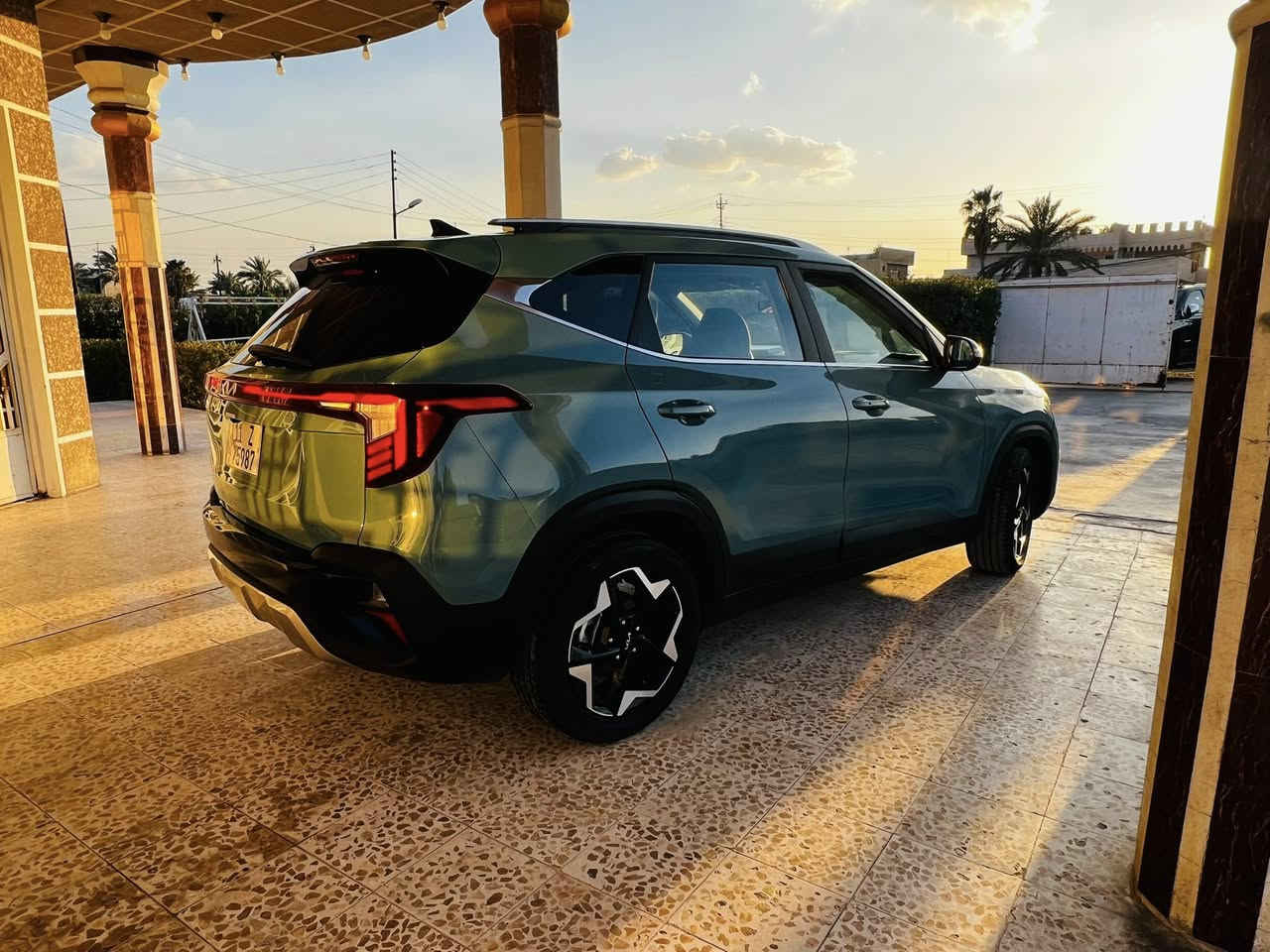 سلام عليكم سلي توز
موديل 2024
فول مواصفات
1/1 
عدا الفتحه
كشنات تدفئه تبريد +كهرباء
ستيرن هيتر
رادارات جوانب +امامي خلفي
كامرات دواره
تبريد قطعتين 
سايد بريك اوتو

✅حادث السياره بنيد فقط بدون دواخل

مكان السياره بغداد 

السعر 158ورقه ومجالها شي بسيط

الاستفسار 
***********
اتصال فقط
