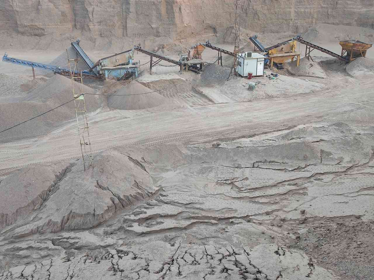 سلام عليكم معمل متكامل البيع ميسان جلات هاتف ***********
