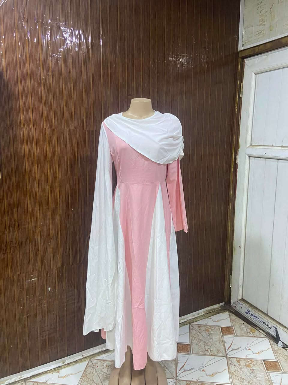 اسعارهم كلش مناسبة ملبوسات


**إذا كنت صاحب هذا الإعلان وتريد حذفه لأي سبب، رجاءا أرسل رسالة إلى الدعم الفني**