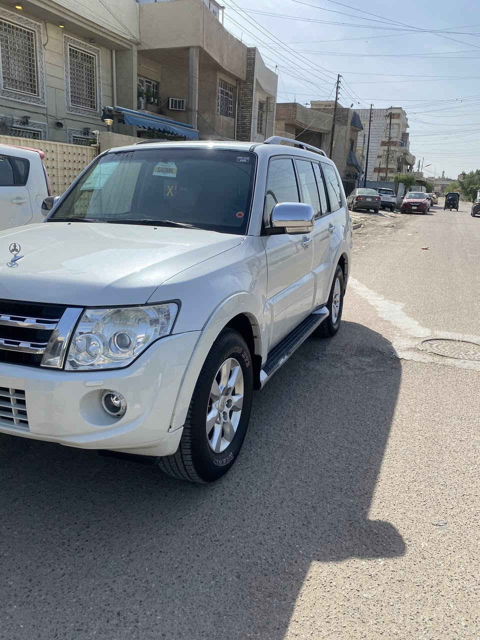 باجيرو موديل 14 حبتور مكفوله من الصبغ والبارد والسونار مرفق بالصور ماشيه 95 الف قابل للزياده السياره كامله من كل النواحي صدر امامي خلفي جديد تخم تاير وباتري جديد كلشي شغال بالسياره وجديد تبريد ممتاز داخل جديد شاشه كار بلي نسختين مفتاح لايت زنون اصلي زراك دعاميه كشن كهرباء فور ويل سلايت روف طكتين داخل جلد صحراوي تطعيم دشبول وستيرن صاج يدات ومري نكيل درع خلفي ختم باجيرو والسياره كامله من كل النواحي رقم بغداد مكان السياره حي الاعلام او البياع رقم صاحب السياره *********** ( السعر 15800$ ) وبيه مجال بسيط
