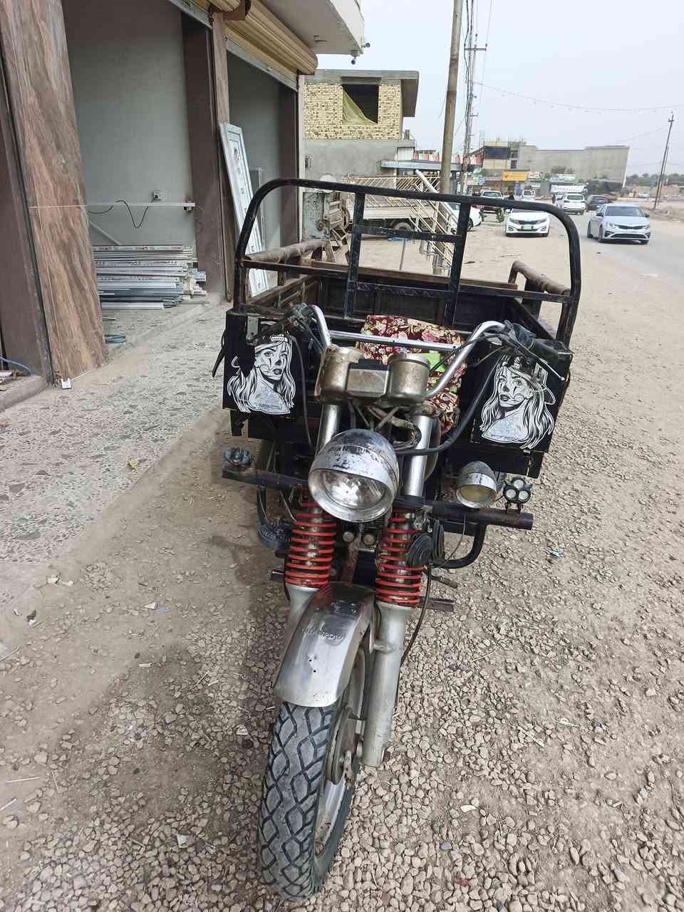 السلام عليكم ستوتات للبيع موديل 2018سعره 1350وبيه مجال العنوان حله شارع 100/ ***********
