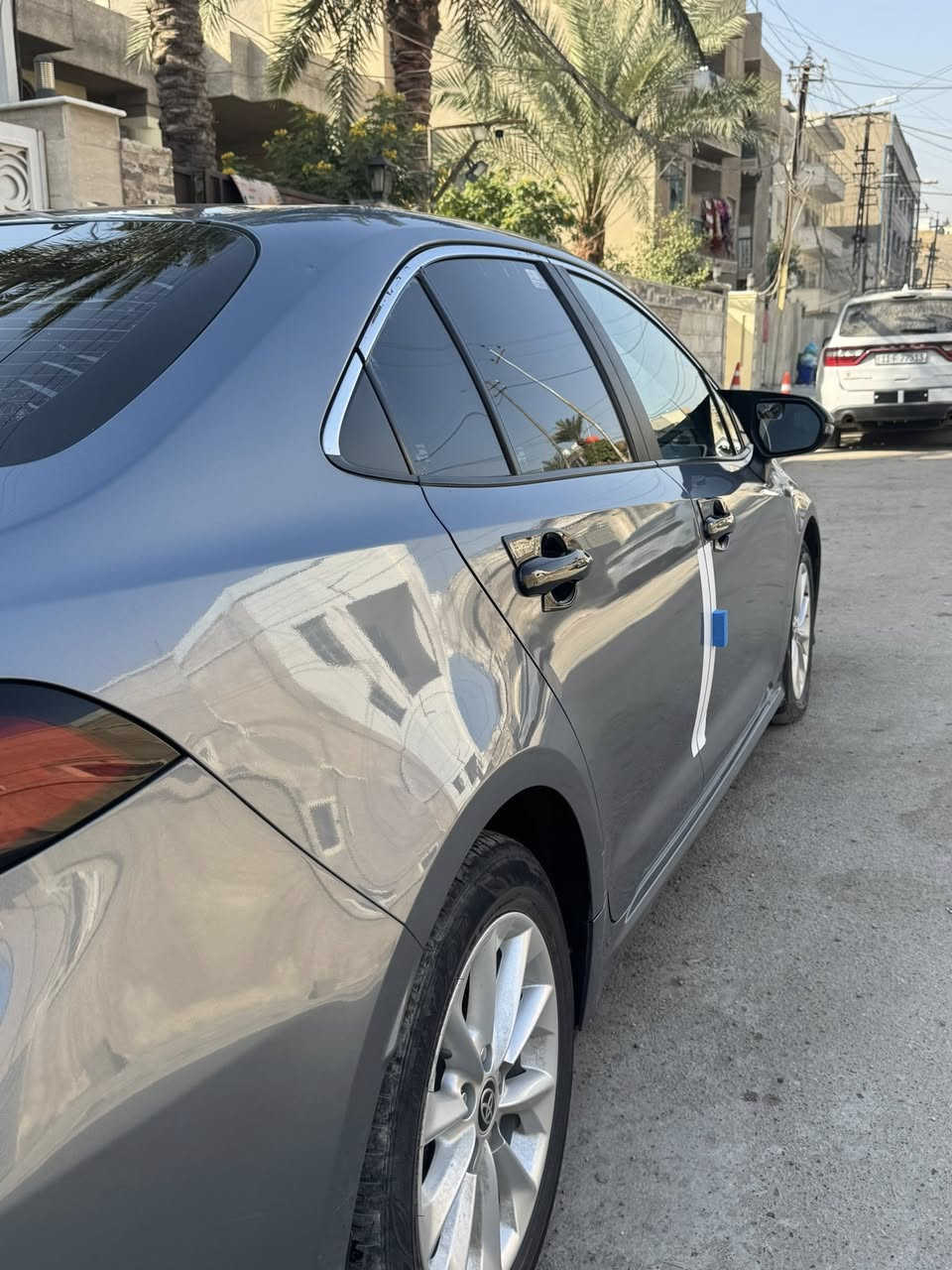 السلام عليكم مكلف بالنشر 
كورلا للبيع ٢٠٢٣ خليجي ساز 
ممشى السيارة ٤٢٠٠٠ 
مكفولة كفالة عامة عدة اربع رصعات
السيارة شاشة كبيرة 
سلايد 
مانع انزلاق 
انظمة قيادة 
تحكم ستيرن 
مكينة ١٨٠٠ المرغوب مكفول 
رقم بغداد تحويل ثاني يوم 
سنوية لحد ٢٧ 
مكاني بغداد الجادرية 
رقم ***********
