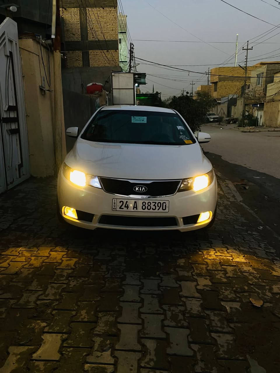 سلام عليكم
سيراتو موديل 2012 السونار مرفق مع الصور
حدادية وكير ومحرك كفاله
محرك 1600
سعرها 110$
مكان السيارة بكربلاء
تفاصيل اكثر
***********
