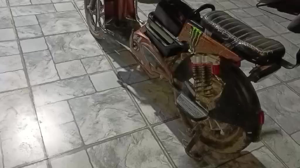 دراجە شحن للبیع کولە بەل شرت سعر250رقم***********
