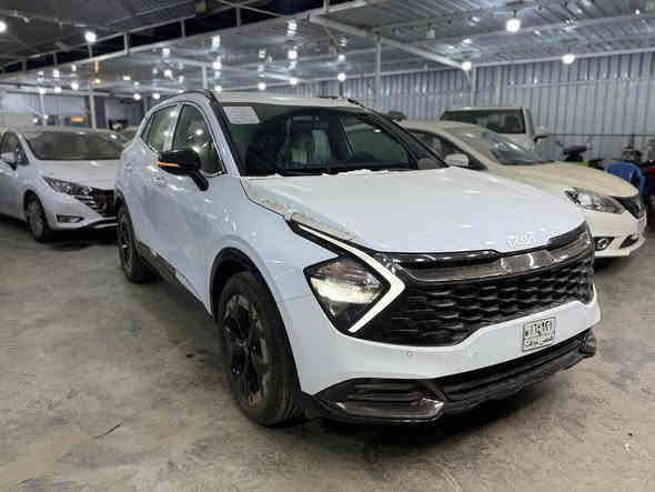 تهديكم شركة شهم النخبه لتجارة السيارات
اطيب تحياتها ونود اعلامكم عن توفير

كيا سبورتج 2025 بلاك ادشن 

السعر شامل اللوحات المرويه
بسعر خاص وحصري اتصل وتدلل🔥🔥

‼️ انتبه هذه السيارة ‼️
🔥 خاضعة لضمان الصيانة من شركة المجموعة الدولية العراقية 
♻️خمس سنوات أو 100.000Km
🛢️ بالاضافة الى 4 تبديلات دهن مجانية 

اليكم التفاصيل الآتية
💥 زيرو 
💥 خليجي
💥 موديل 2025
💥 سعة المحرك 2.0L
💥 مرتبط بناقل حركة أوتو 6 نمر
💥 عدد AIR BAG 2 
💥 حساسات أمامية 
💥 حساسات خلفية
💥 لايت زينون + LED
💥 كشافات 
💥 بك لايت LED
💥 حجم الاطار 235/50R19
💥 ويل كب 19
💥 4 دسك
💥 ماسحة خلفية
💥 اريل نفكيتر 
💥 مفتاح التشغيل بصمة
💥 تشغيل عن بعد 
💥 فتح الصندوق كهرباء 
💥 دشبول شاشة 
💥 شاشة Apple Car play
💥 كاميرا دوارة 
💥 المقاعد جلد  
💥 حركة المقاعد الأمامية كهرباء
💥 تدفئة المقاعد الأمامية 
💥 تدفئة المقود 
💥 تتسع المقصورة ل 5 ركاب
💥 مثبت السرعة Cruise
💥 المودات والأوامر الصوتية
💥 أوضاع القيادة  Drive Mode
💥 فحص أنظمة السيارة 
💥 حساسات ضغط اطارات 
💥 مقود جلد حياكة 
💥 شفتات مقود
💥 قطعتين تبريد
💥 هاند بريك كهرباء 
💥 ا ABS 
💥ا Auto Hold   أوتو هولد
💥ا ISOFIX   مثبت مقعد الطفل
💥 نظام مانع الانزلاق
💥 نظام نزول المنحدرات 
💥 اشارة في المرايا الجانبية
💥 مخرج منفذ الطاقة
💥 ا  Bluetooth 
💥 شاحن هاتف Wireless 
💥 تطعيم الدواخل ألمنيوم 

🔥 أبعاد السيارة 🔥
الطول 466 cm
العرض 186 cm
الارتفاع 160 cm  

للاستفسار يرجى الاتصال على الارقام الاتية ☎️
***********
*********** )

عنوان الشركة 📍.. بغداد الكريعات شارع الوقف
