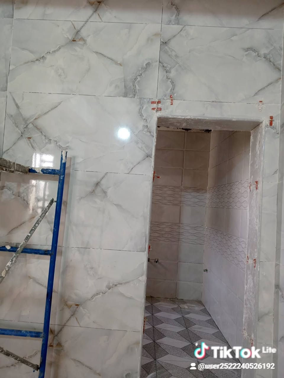 لعمل سيراميك ارضيات وجداري وديكورات ووجهات لاستفسار الاتصال ***********
