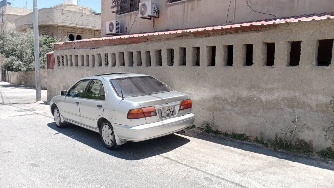 بسم الله الرحمن الرحيم للبيع نيسان سني موديل 97 مرخصة ومومنه سياره بور قزاز على الكهرباء كندشن سنتر فتحة في السقف ٣ حركات قير عادي ٥غيار موتور ١٦٠٠ انجكشن للبيع بسعر ١٧٠٠دينار قابل للتفاوض أي استفسار على الرقم ٠٧٨٢٩٢٧٩٥٥ والله يبارك لصاحب النصيب


**إذا كنت صاحب هذا الإعلان وتريد حذفه لأي سبب، رجاءا أرسل رسالة إلى الدعم الفني**