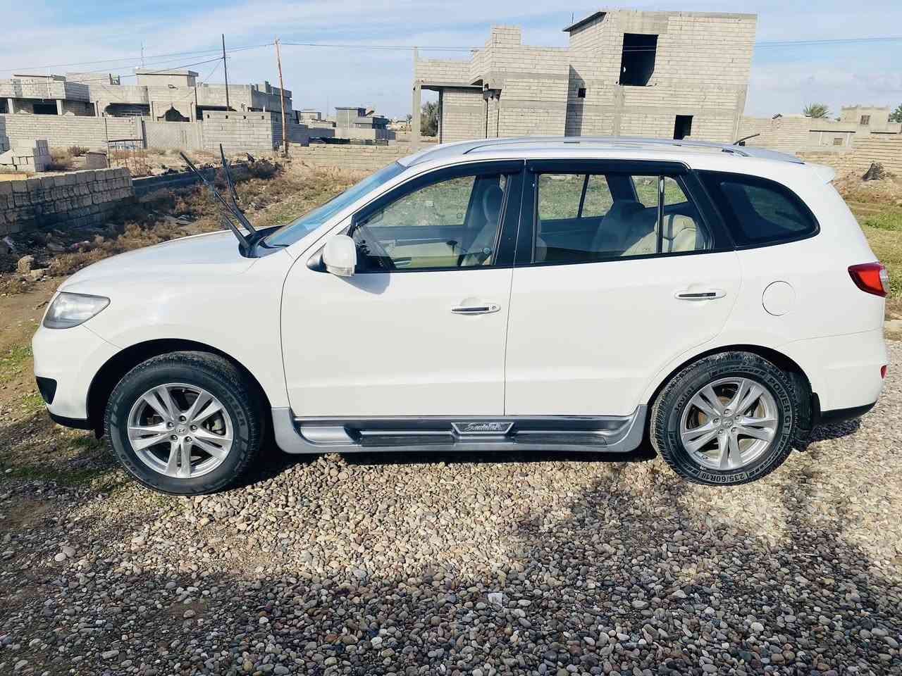 السلام عليكم للبيع سنتافي 2011 خليجي فول مواصفات عده الفتحه 7️⃣ راكب 3️⃣ قطع تبريد بصمه ابواب بصمه تشغيل محرك 4️⃣ سلندر 2400 كشن كهربائي تحكم استيرن جهتين مثبت سرعه السياره شرط بدون كص وبدون دواخل وبدون معجون ول السونار مرفق بل المنشور رقم سليمانيه دولي باسمي شرط التحويل سنويه وهزه جديده السعر 123 وبيه مجال المكان صلاح الدين بيجي رقم ***********
