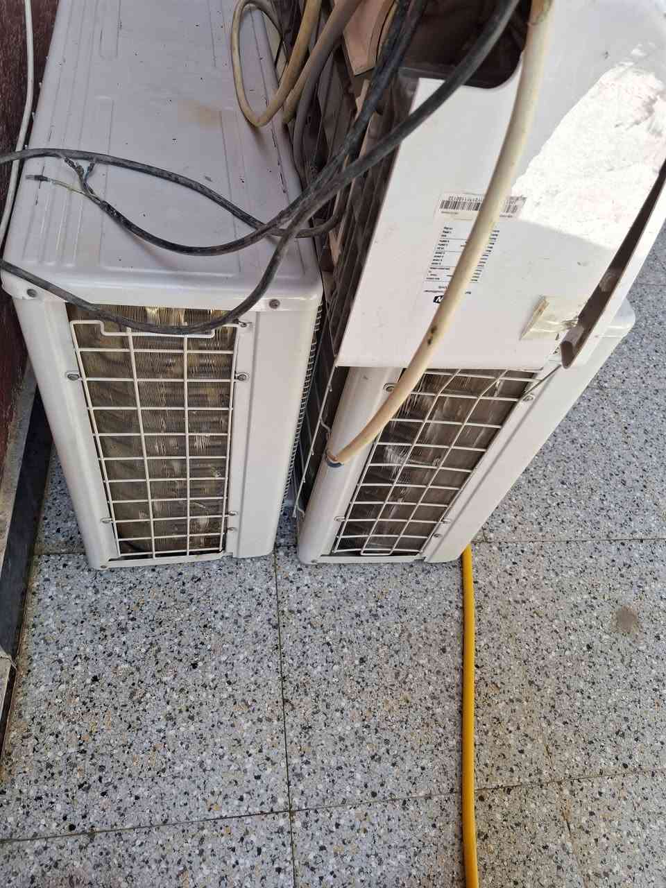 السلام عليكم سبلت كامل طنين 350 وحاره وحده 150 نضيفات للبيع شرط شغل


**إذا كنت صاحب هذا الإعلان وتريد حذفه لأي سبب، رجاءا أرسل رسالة إلى الدعم الفني**
