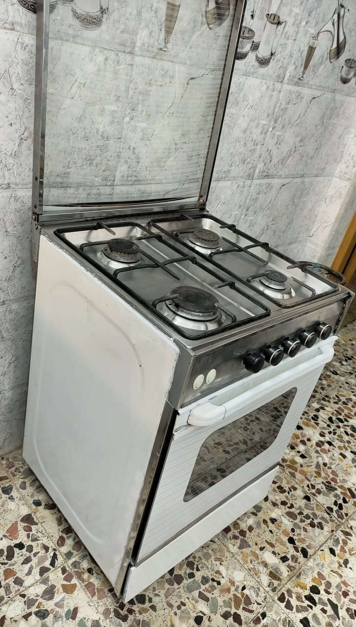 طباخ يونفرسل مصري كله شغال وعه الفحص 100 بي مجال بسيط عنوان نجف حي العسكري شارع السبيس


**إذا كنت صاحب هذا الإعلان وتريد حذفه لأي سبب، رجاءا أرسل رسالة إلى الدعم الفني**