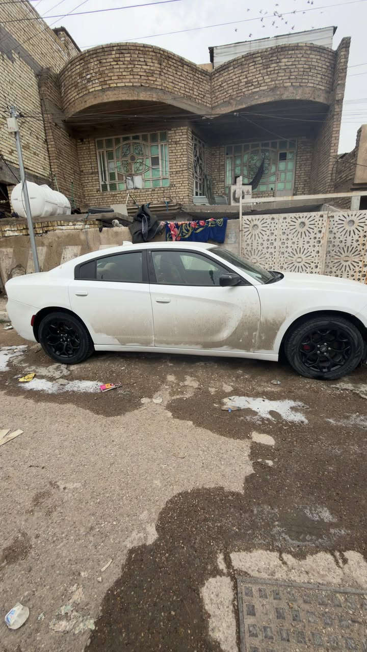 سلام عليكم جارجر للبيع موديل2016حادثهه كلش بصيط جاملغ لخلفي ذابين علي بطش قطعه زغيره بكان سياره بغداد ***********
