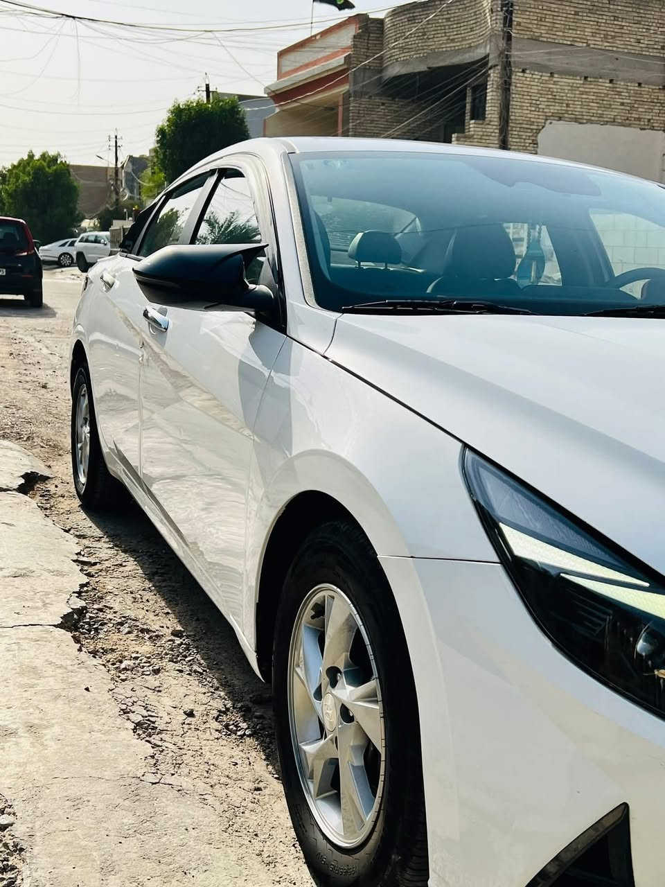 النترا "افانتي" 2021 
رقم بغداد 
فول مواصفات عده الفتحة 
رادار امامي 
توقف ذاتي 
تحديد مسار 
قيادة الية ذكية 
4انظمة قيادة ( نورمال - ايكو - سبورت - سمارت )
كروس تحديد سرعة 
بصمة ابواب 
بصمة تشغيل 
تشغيل عن بعد 
جنطة ذكية (فتح عند الاقتراب)
ترحيب باليدات والمري الجانبية 
مري شفط
شاشة كبيرة تاب 
كاميرا دوارة 
حساسات خلفية 
لد امامي نهاري (حاجب)
تدفئة بالكشنات 
تدفئة بالستيرن 
قفل سرعة كهربائي (يعني تكدر تقفلهة ع السرعة الي تعجبك)
وارد كوري وعلى وضع كوريا بصمة ثانية موجودة ما مستخدمة والكاعيات بالجيس بعدهن ما مستخدمات نهائيا 
بكوريا بيهة تبديل بنيد وجاملغ بدون (ضربة) اثر شخوط 
بدون حادث بدون ايرباك 
السعر 132 وبيهة مجال مكانهة بغداد المشتل 
الاتصال او المراسلة ***********
