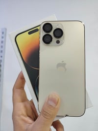 ايفون ١٤ برو ماكس • ٢٥٦ • بطارية ٩٢