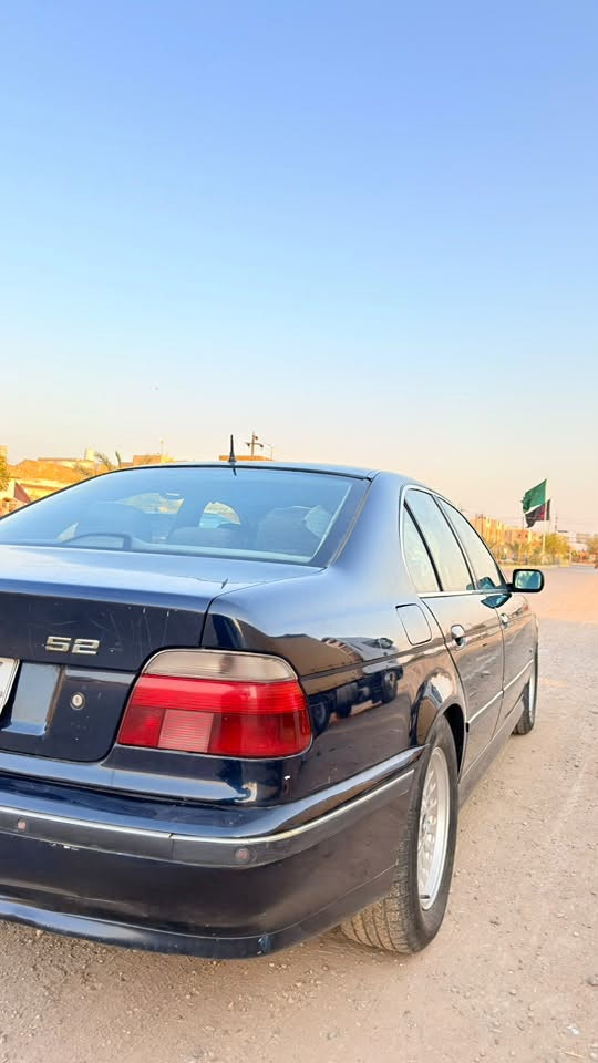 سلام عليكم BMW صقر 528i
السياره بدون ضربه فول مواصفات
عده الفتحه تبريده ثلج ماشالله
محرك جديد مسكر مصار اهواي من شاده اله البدي ماله بدون اخياس ولا جراد والباقي كدام عينك كيره وضعين سياقه سبورت
واتماتيك كهريات كله شغاله
وصاحبه موجود بل نجف مداور ثاني يوم سعر 80 مكاني  ميسان ***********
