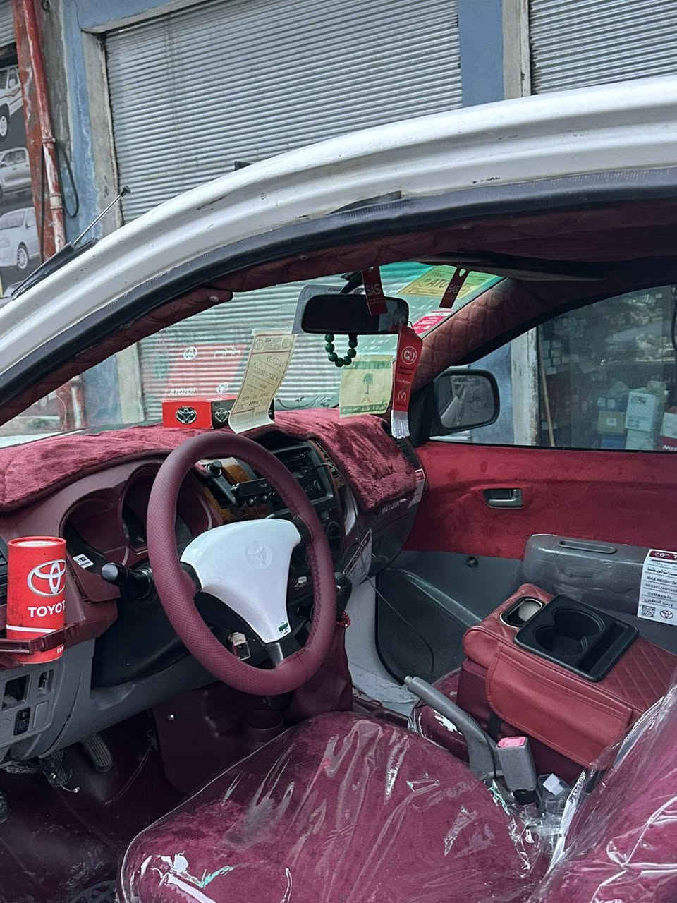 پيكاپ مه رزيه
مؤديل_2008
مه نه فيست ته صديق
بؤياغ عامه 
 گيرومه كينه به شه رت ئه كسل به شه رت 
چوار تايه ى لؤكى بؤ به ستراوه ديناريك مه سرفى تيا نيه مالى دؤسته 
بؤ سه عريش په يوه نديمان پيوه بكه ن
***********
