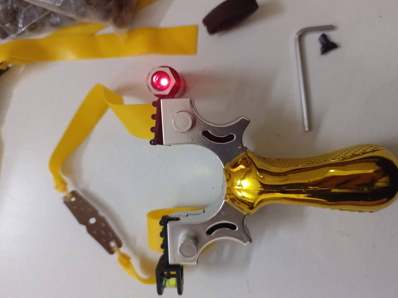 مصيادة ام الصجم بدقة الليزر مع احزمة مطاطية احتياط وحافظة


**إذا كنت صاحب هذا الإعلان وتريد حذفه لأي سبب، رجاءا أرسل رسالة إلى الدعم الفني**