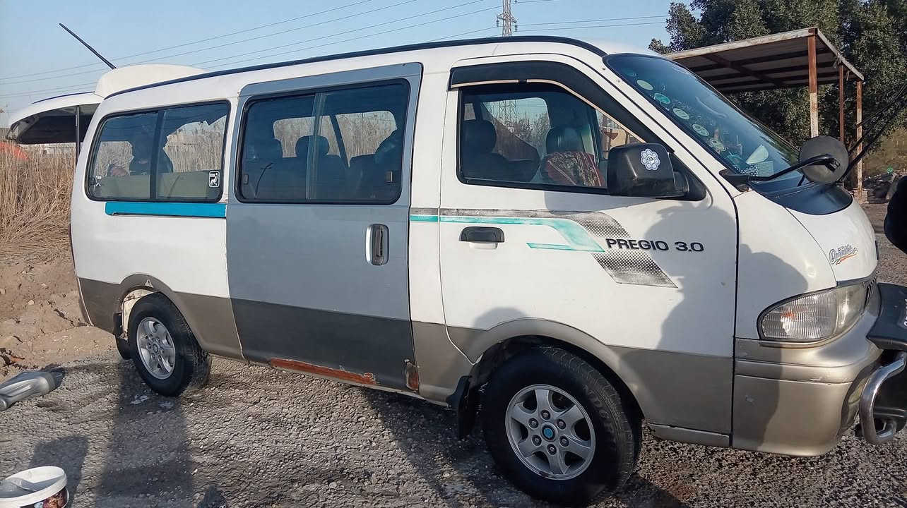 السلام عليكم بريجو البيع موديل 2001 بسمي فان مشترك مكينه 3000 مكفوله كير اكسل حداديه جاهزه السياره بيهه صبغ الربع فقط شواصي بس واحد العنوان كوفه رقم الموبايل ***********
