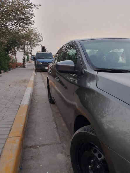 نيسان سنترا موديل ١٨
وارد امريكي 
السيارة خير من الله كاملة من كلشي شغل واطلع 
السيارة البارحة مكملهة من كلشي صدر امامي صدر خلفي مشط ستيرن دسكات السيارة فول مواصفات ما عدة البصمة  
السعر  ١١٥ وبيهة مجال بصيط للئستفسار الاتصال بل رقم ***********
