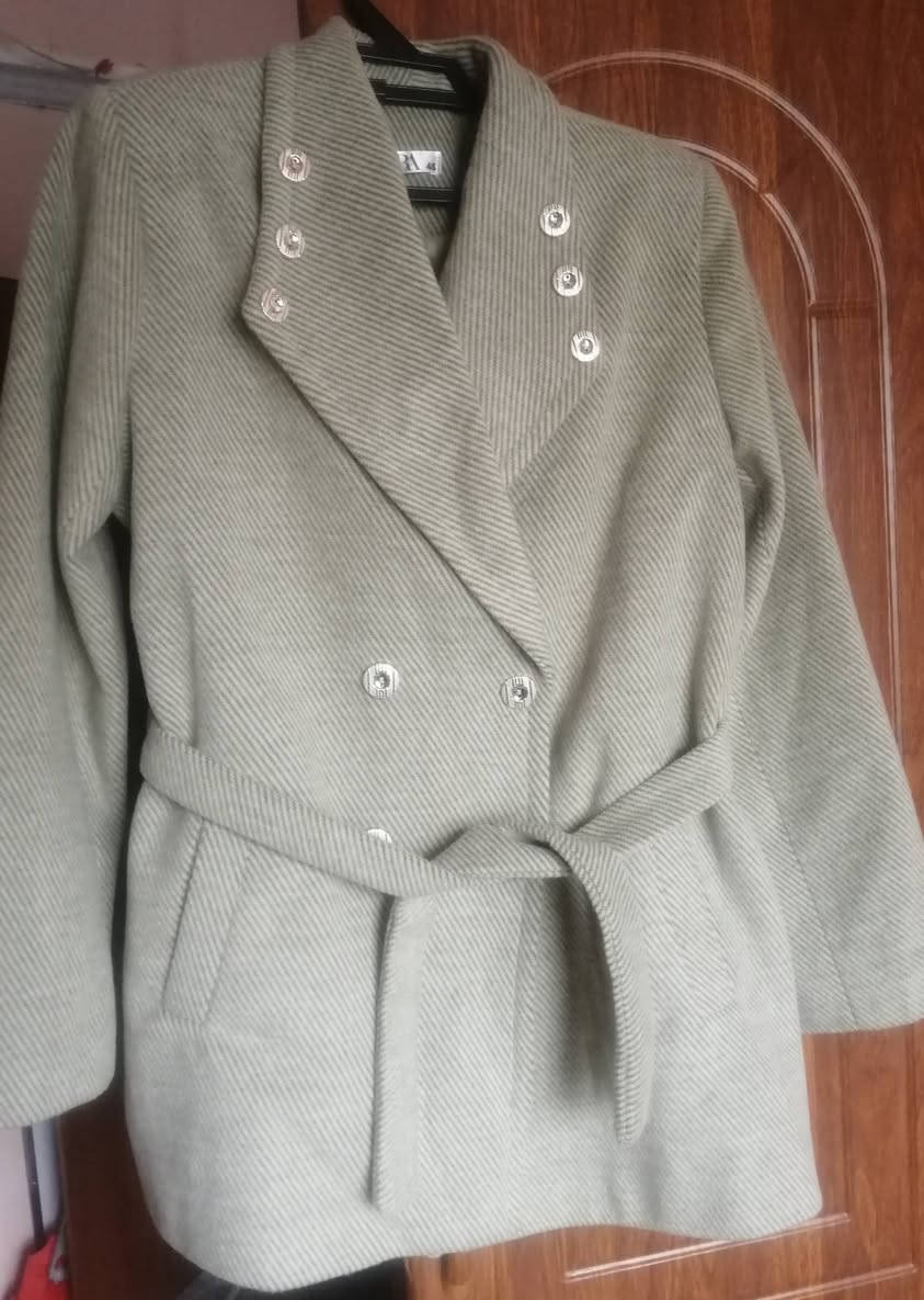 السلام عليكم
بنات هذه القطع اخذتها وما لبسته درجة اولى بالحقيقة احلى

 القياسات والتفاصيل تحت كل صورة 

ملاحظة فقط البنطلون ملبوس مرة واحدة

الباقي كله جديييد


**إذا كنت صاحب هذا الإعلان وتريد حذفه لأي سبب، رجاءا أرسل رسالة إلى الدعم الفني**