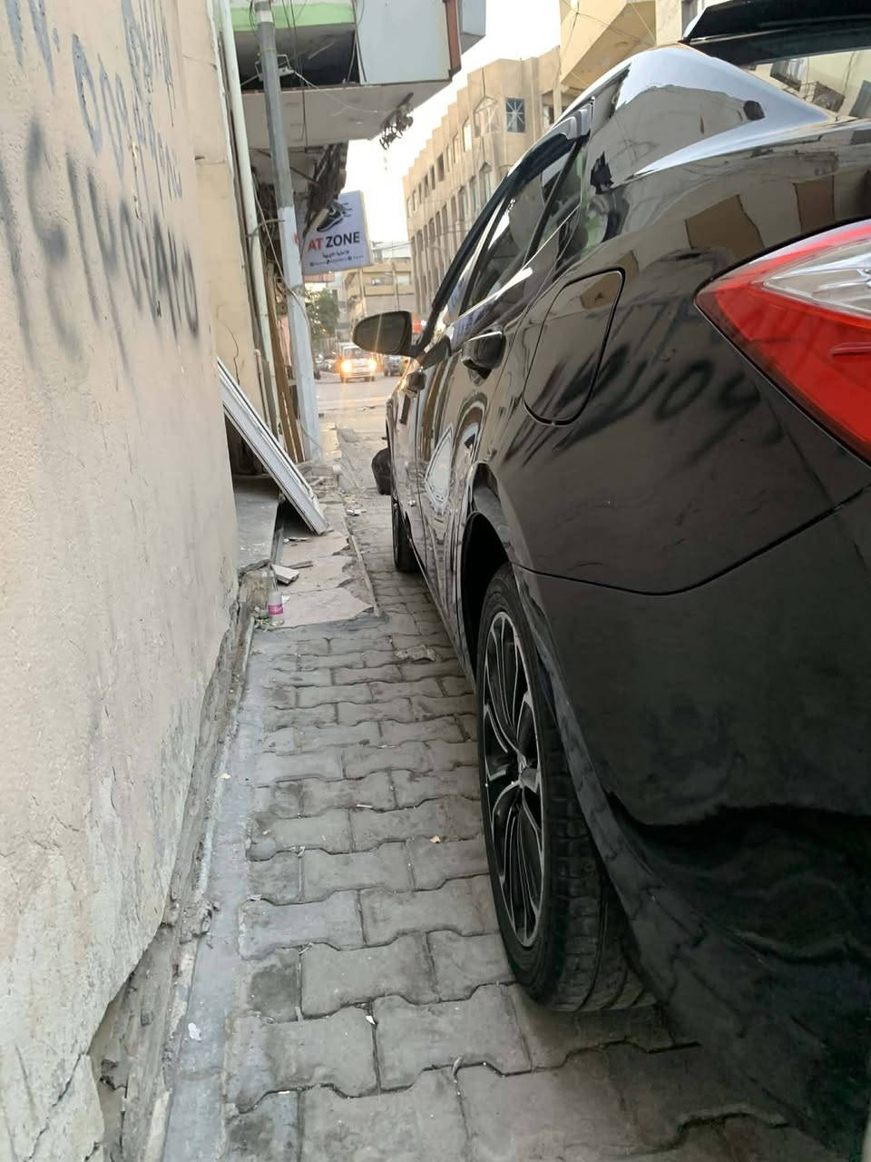 سلام عليكم كورلا للبيع موديل ١٦ السيارة s  فتحه تحكم ستيرن كروس سرعه شفتات ستيرن شاشة كامره كشتات جلد مع مخمل خمس تجاوي ويل كب ١٧ تخم  تأثير جديد كل نقص مابيه جاهزه باسمي تحويل مباشر حادث بنيد فقط ايرباك سستم وبيه بالعراق صار بارد قليل بالجاملغ السمنه الامامي وبين البلاتين هم بارد قليل السعر ١٢٥ وبيه مجال لمعلومات اكثر الاتصال على الرقم ***********
