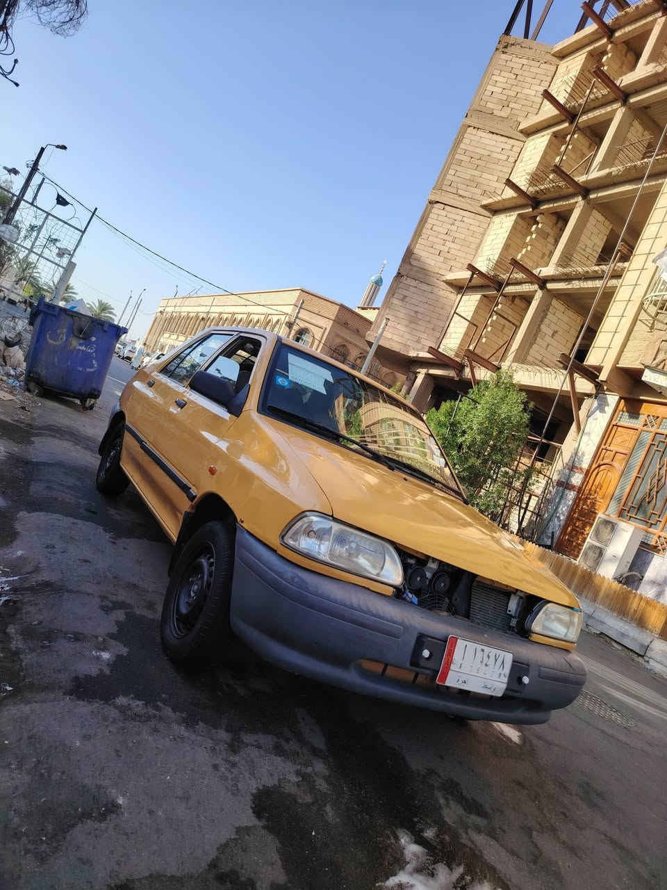 سلام عليكم سايبه موديل ١٦ السياره جاهزه من كلشي وبسمي سنويته ال ٢٧ سياره جاهزه من مكينه وكير وتخم تايرات وحداديه ومكفوله ما عده باب الوره السايق بيه بارد رقمه واسط نكليزي ومشروع وطني مصفره هيه وغرامات مكانه دوانيه السدير السعر ٣٨ وبيه مجال والاستفسار ***********
