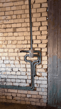 علي جواد • التأسيسات الصحية • السراي