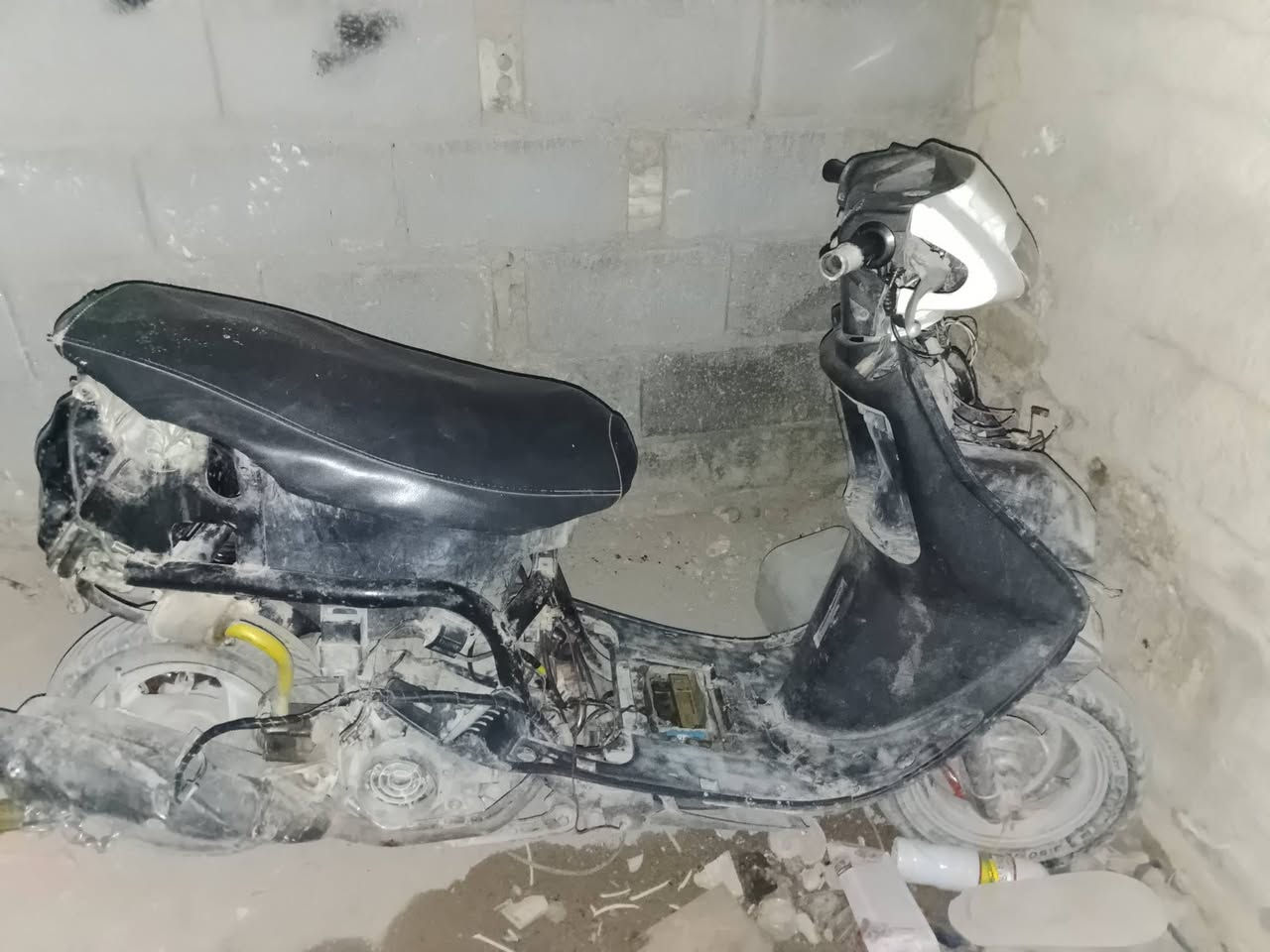 السلام عليكم دراجه فراشه للبيع كوم حديد كابريته جديد باتري جديد  بس ما تشتغل السعر 100 وبيهه مجال


**إذا كنت صاحب هذا الإعلان وتريد حذفه لأي سبب، رجاءا أرسل رسالة إلى الدعم الفني**