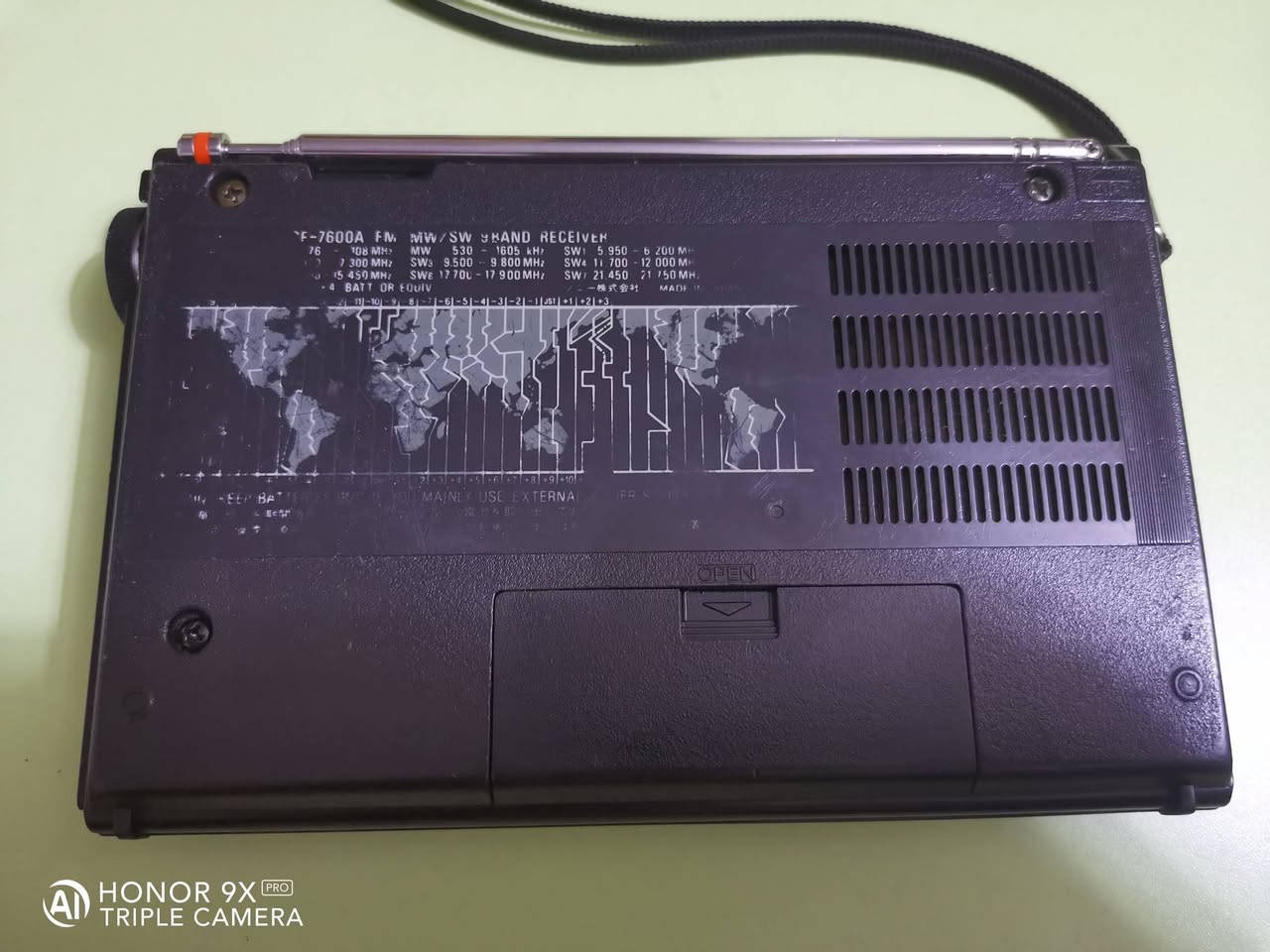راديو سوني SONY المنشأ ياباني
MADE IN JAPAN 
شغال كامل بدون نقص او ضرر نضافة كما موضح في الصور والفيديو سحب واستقبال ممتاز للاذاعات صوت نقي قوي في الأداء 💯 السعر 60 الف


**إذا كنت صاحب هذا الإعلان وتريد حذفه لأي سبب، رجاءا أرسل رسالة إلى الدعم الفني**