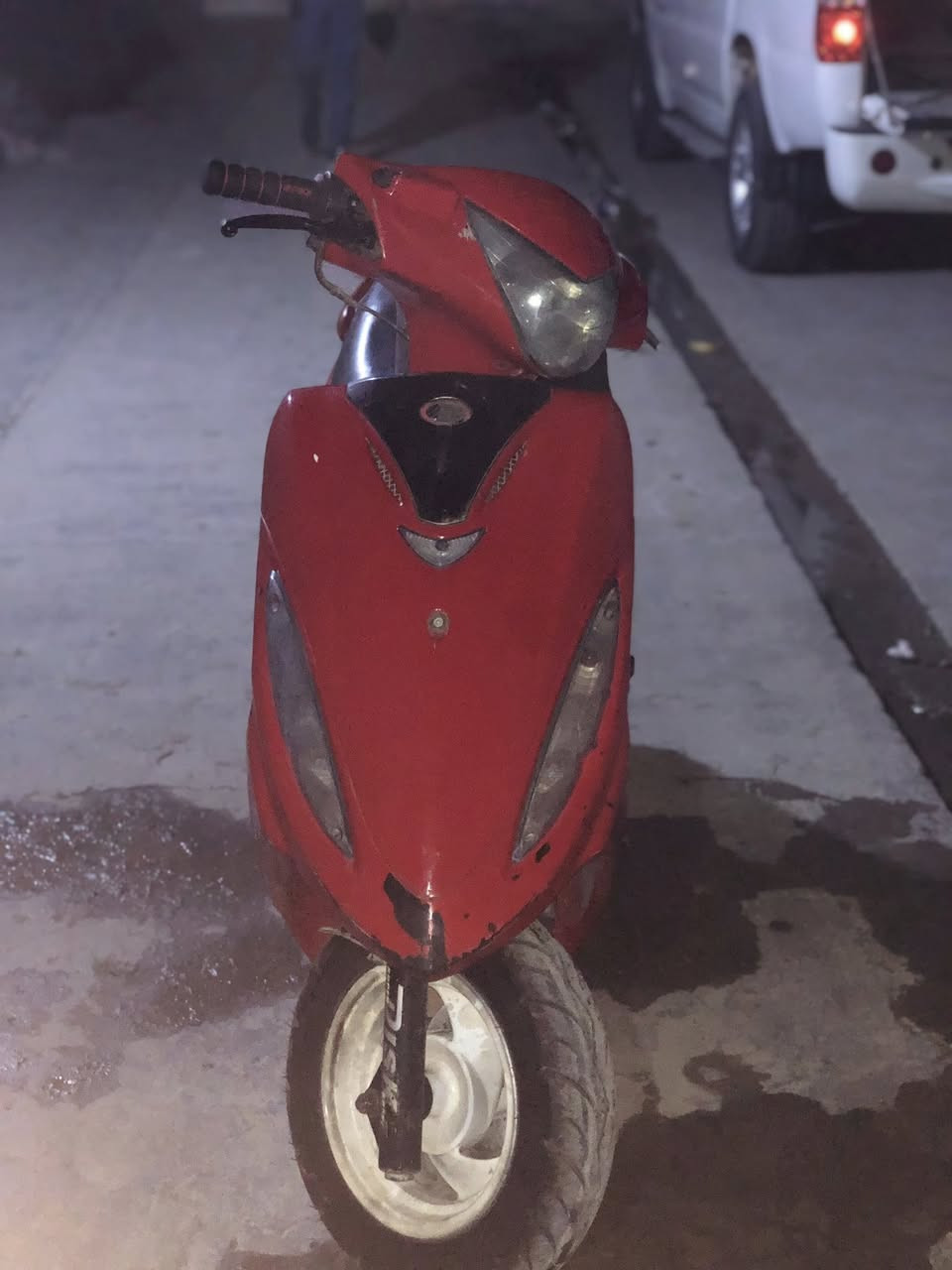 كامكو G4 مكينه ما مفتوحه شرط شلعه و معدل كهربائيات كامله اشاير عالي ناصي هورن بنز بريك خلفي جديد 
ملاحظه: نقصه قبق هندر مكسور العرموطه +مكينه بيه خيط تبخير خفيف 
سعر: 350
مكان:ناصريه مركز
رقم:*********** مراسله واتساب فقط
