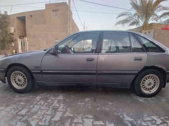 سيناتور كير اوتوماتيك المحرك ٢٥٠٠  رقم بغداد موديل ١٩٩٥ السعر مراسله على الخاص او ***********
