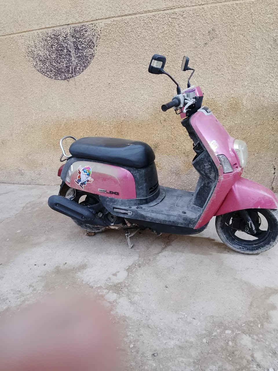 سلام عليكم بوليس نوزل للبيع مكفول كفاله عامه أوراق كامله مكمله بلاديه برغي ما ابدل بيه السعر 525 وبيه مجال حك الجيه وهذا رقمي ***********
