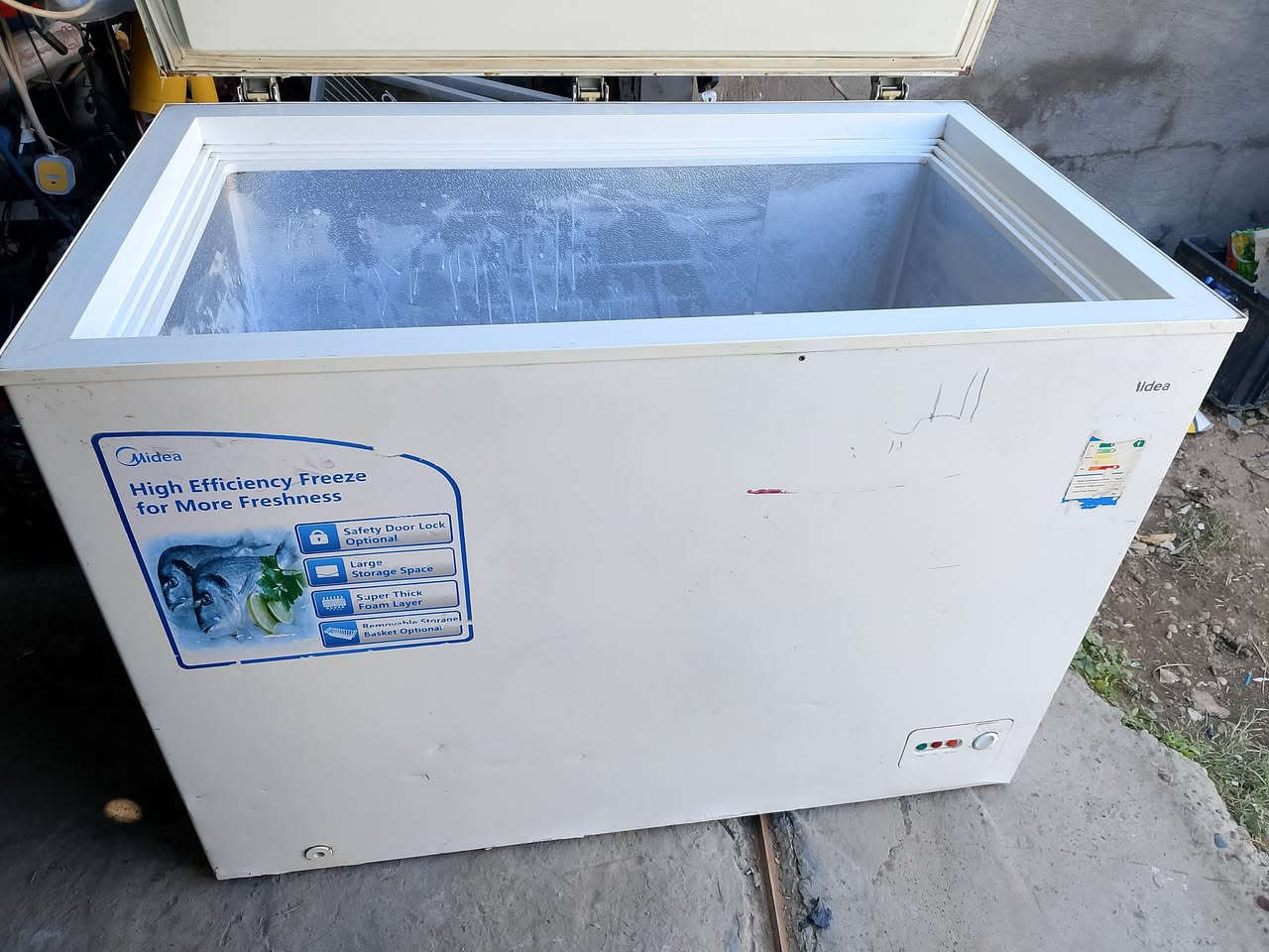 مجمده ميديا ١٣ قدم ماطور وغاز شركه ضمان شهر سعرهه ٢٥٠ وبيهه مجال مكاني شيخ حمد طريق زملت حمدي مقابل وكيل عادل عبوو *********** بي واتساب
