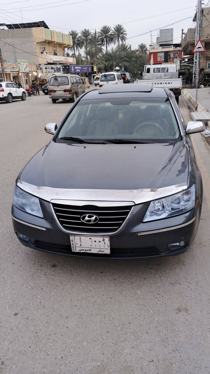 سلام عليكم البيع سوناتة 2009مصبوغة حزام بدون معجون سيارةكاملة كير مكينة تخم تاير صدر امامي خلفي تبريد شغال مكينة الفين وربعمية المكان ديالى ***********بعقوبة سعر 105وبيهة مجال
