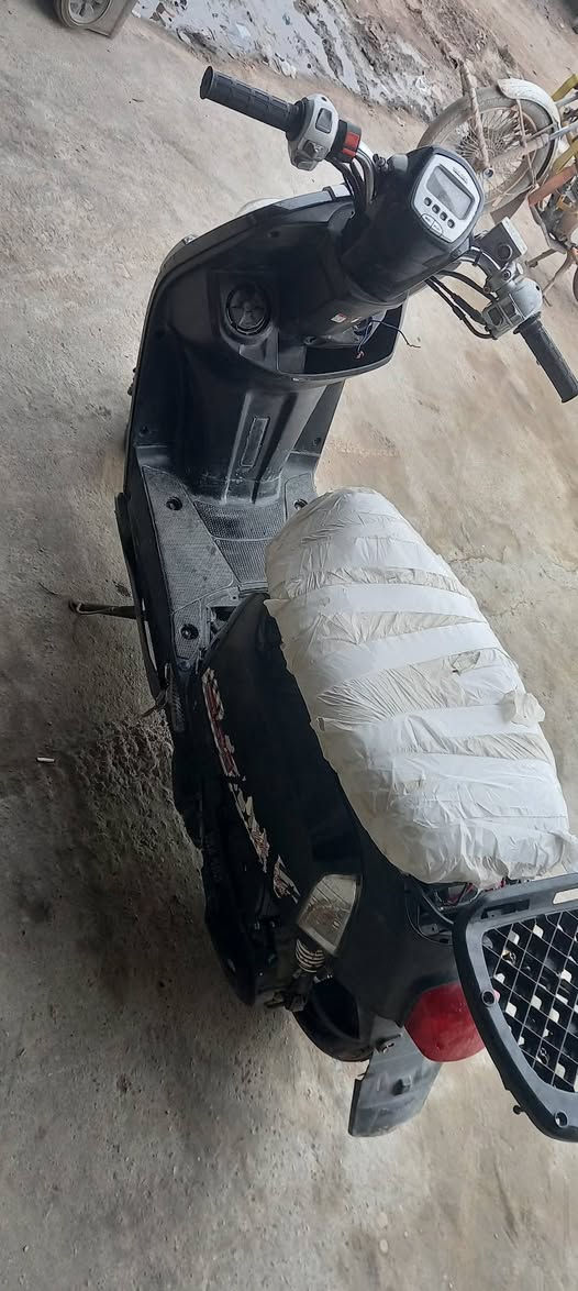 سلام عليكم شباب دراجة بوليس البيع نوزل كهرباياتة كلهة شغالة نكرة سلف دراجة خير من الله مكاني بعقوبه تقاطع الساده سعر300 وبيهه مجال خاص ماجاوب وشراي بي خير ودلل وهاذ رقمي(***********)
