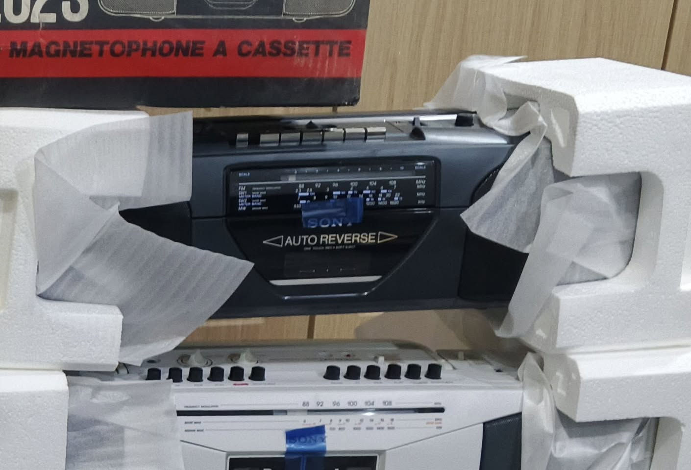 الغني عن التعريف سوني ياباني كاسيت قلاب راديو fm mw sw sw2 كبس شركة غير مستخدمين سعر واحد على ٨٥ الف


**إذا كنت صاحب هذا الإعلان وتريد حذفه لأي سبب، رجاءا أرسل رسالة إلى الدعم الفني**