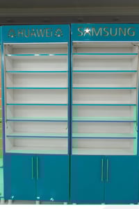 فاترينات • عدد٢ • خشب ثقيل